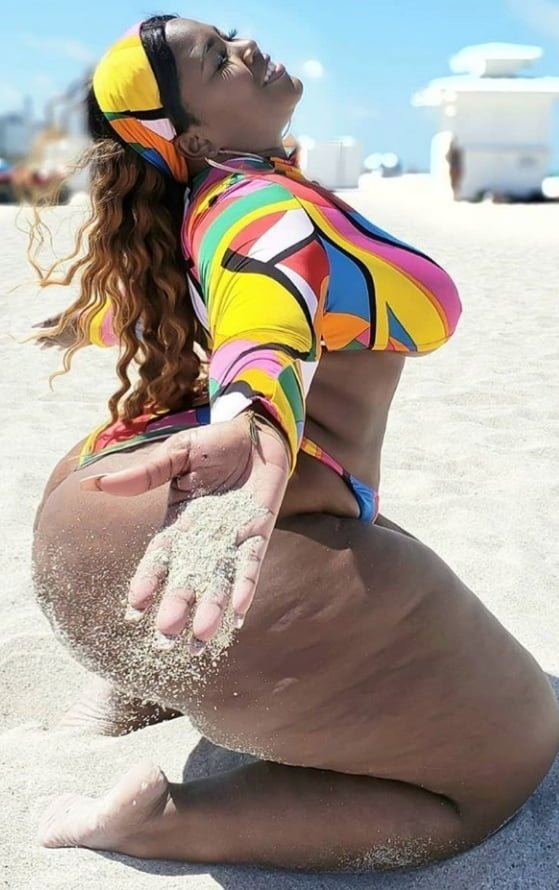 CURLY CURVY CHRISSY 🍫🍑 #E4yYqGxi