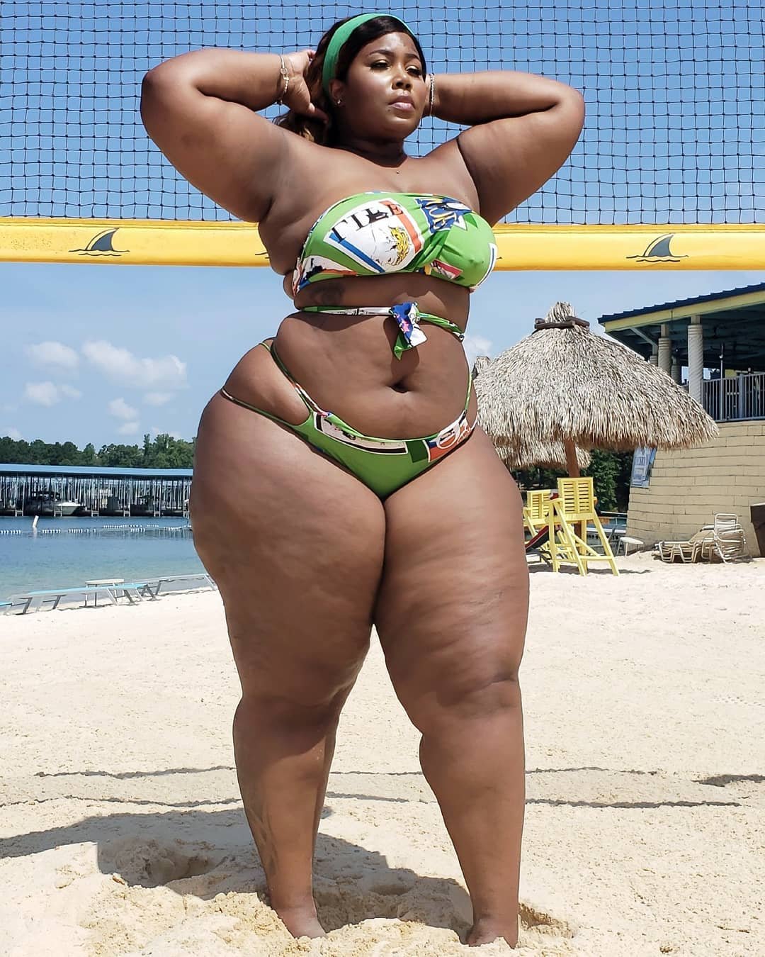 CURLY CURVY CHRISSY 🍫🍑 #n3LyWwDY