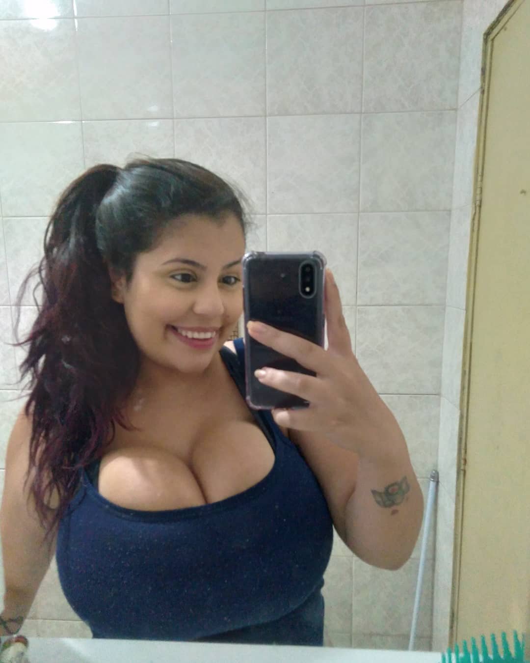 Morena £m¡ly \/ #tD7OI3Si
