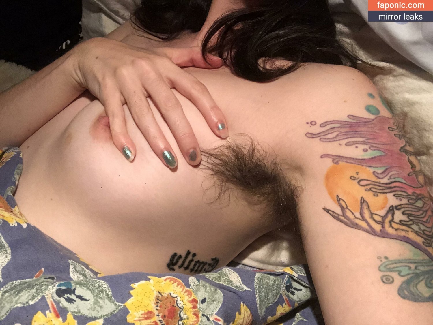 pearlygirly06 hairy armpits #t5k62EWz