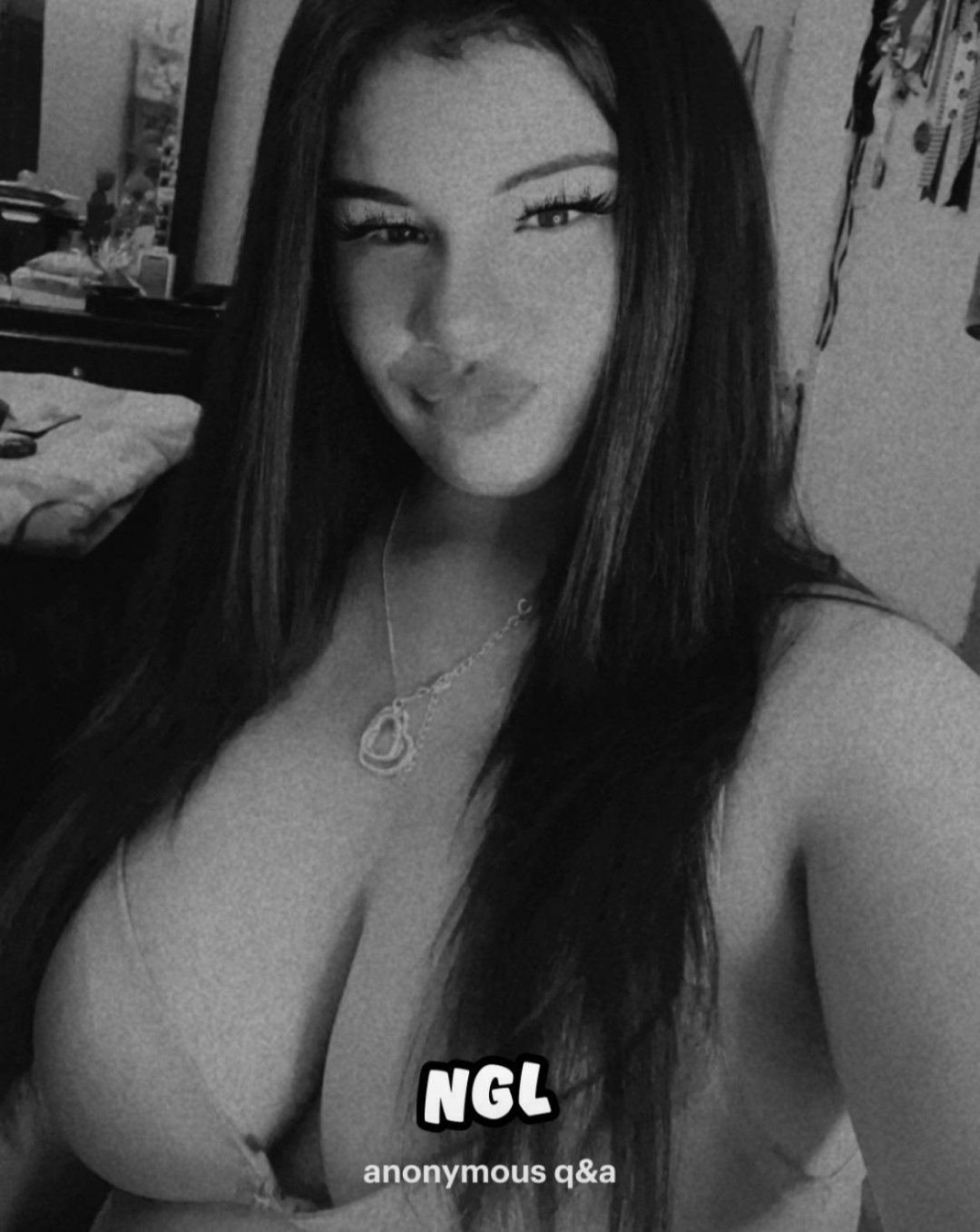 Sexy mexican thot #VfS1c6T7