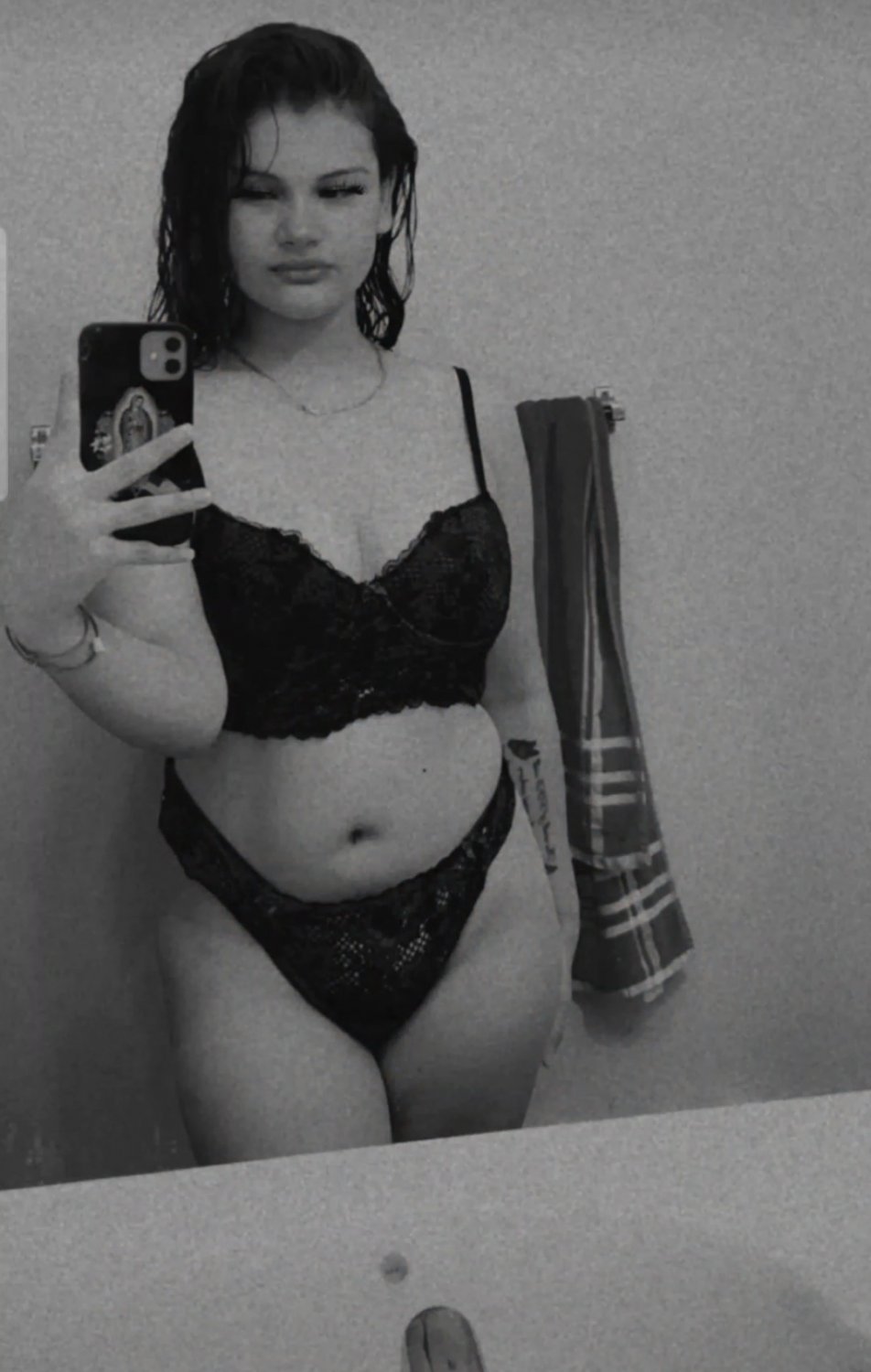 Sexy mexican thot #jJUn6NWQ
