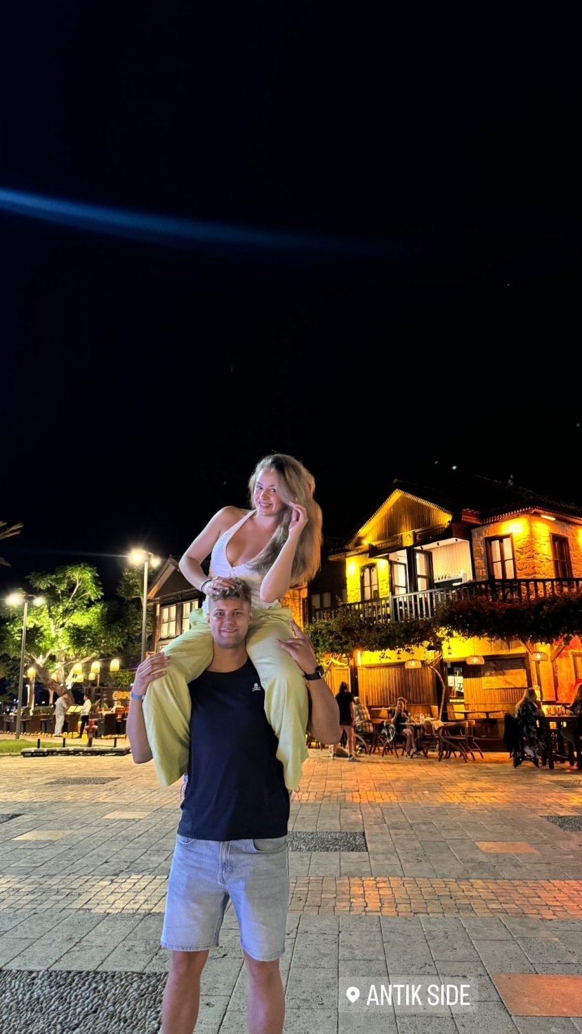 Polish Celeb#1 Wiktoria Gąsiewska #PxeZTC3L