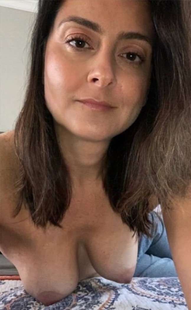 Cuck hubby shares incredible milf wife for tributes #72Y51Fhy