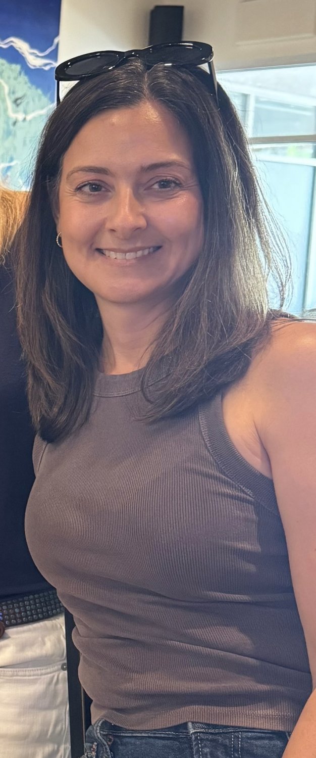 Cuck hubby shares incredible milf wife for tributes #9SaQ8Fom