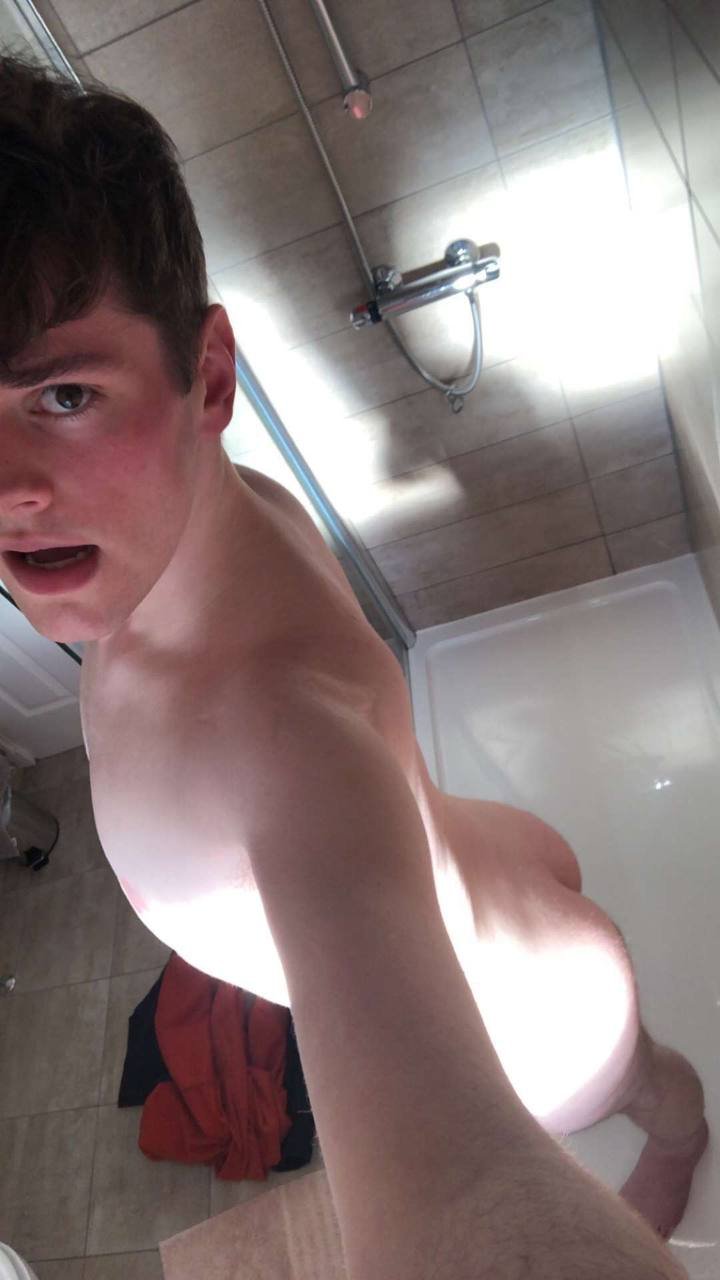 British faggot bitch Blair #MXSHa5R4