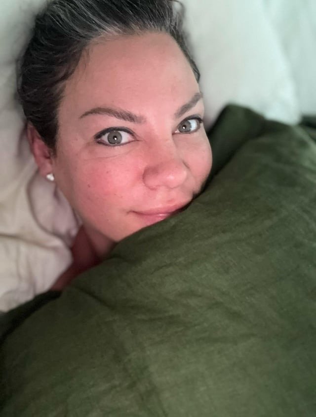 Giant Tit Brunette MILF #TpqItNVx