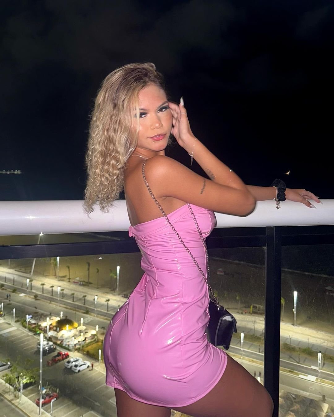 Sar@h Mel0 #eWOGELXE