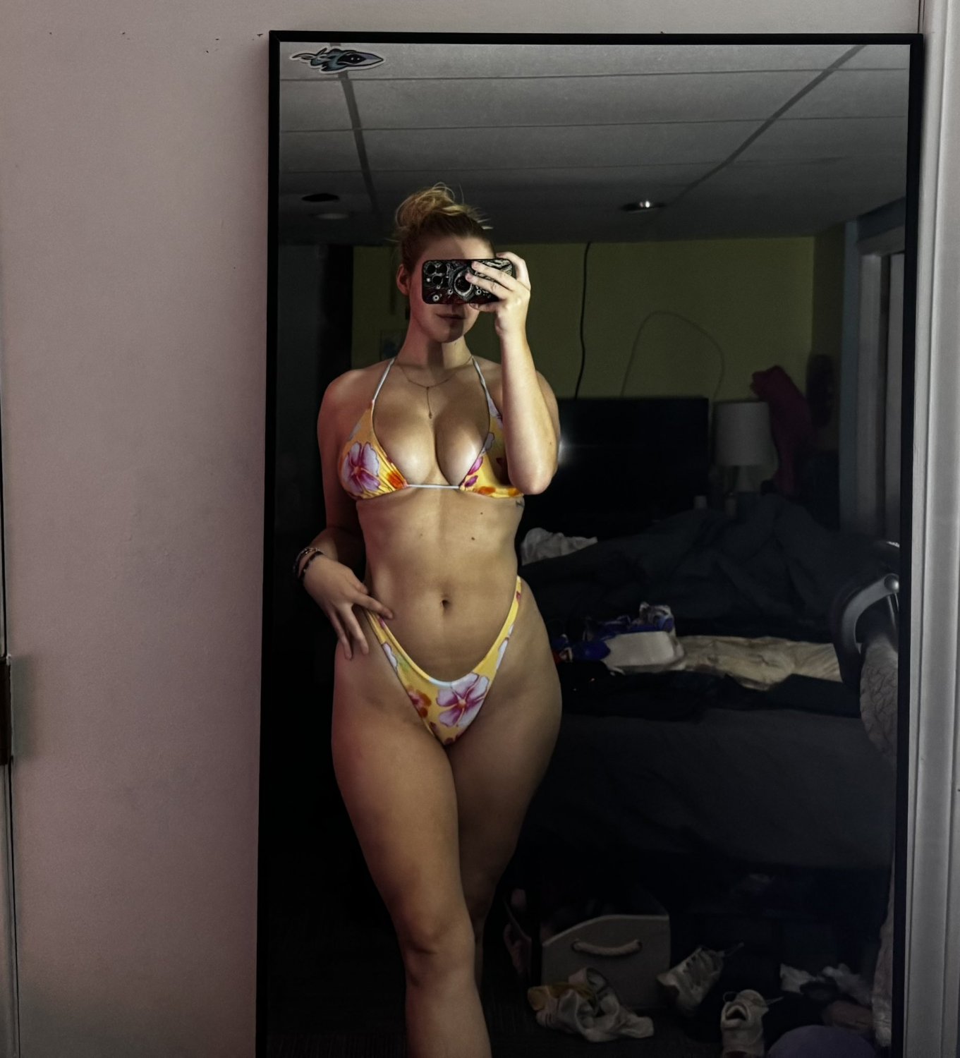 Thick pawg bouncing on big dick reverse cowgirl backshots #I0ga4k9y