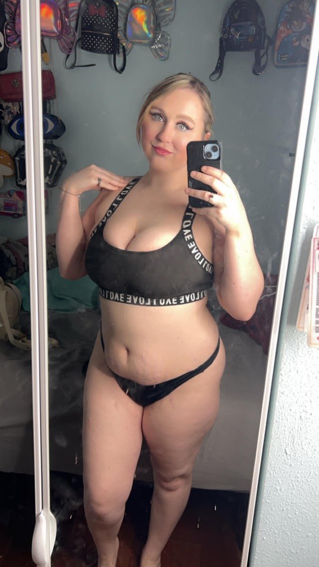 Wild thick white girl PT 2 #9feo8Ujz