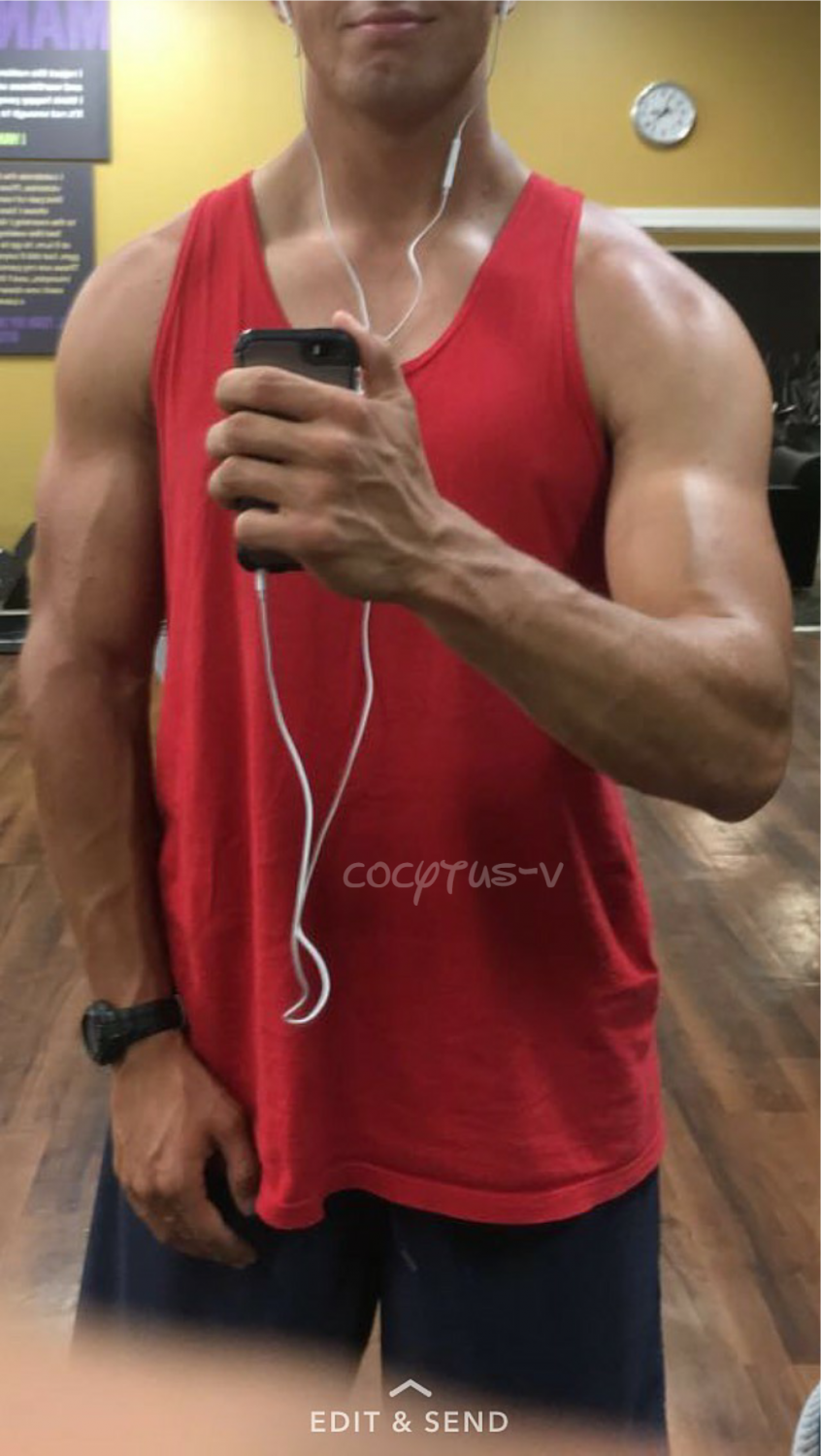 Fit JOCK FRAT boy FAGGOT loves showing his COCK and HOLE to FAKE SNAPCHAT girl!! SPREAD him!!! #UuLfjcuU